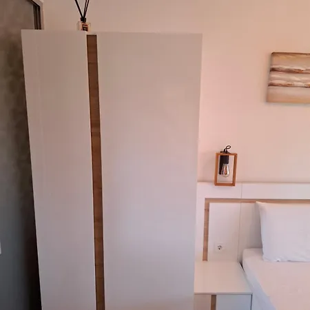 Larenta * Sveti Vlas